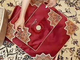 تصویر 2 از سجاده مخمل نماز با بافتی نرم و طرحی چشم‌ نواز